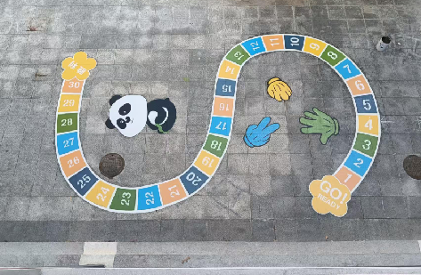 丽江地面游戏彩绘