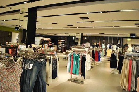 丽江商场里的店面怎么装修？